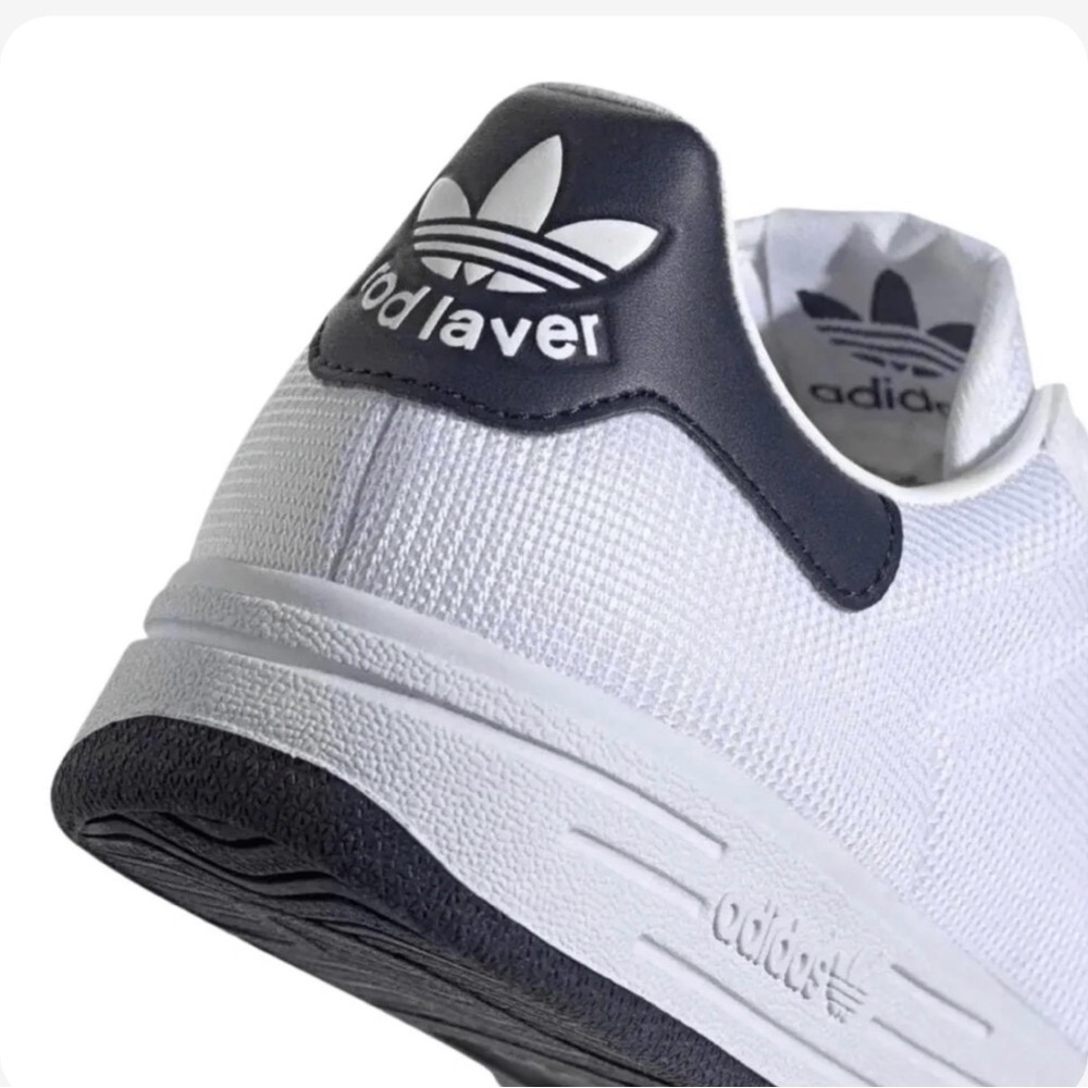 Men’s Adidas Rod Laver White and Blue Sneakers - Picture 6 of 14